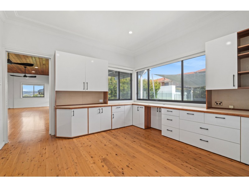 20 Caroline Street, East Gosford NSW 2250