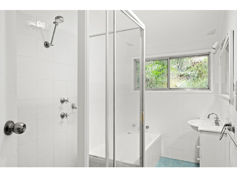 5 Francis Road, North Avoca NSW 2260