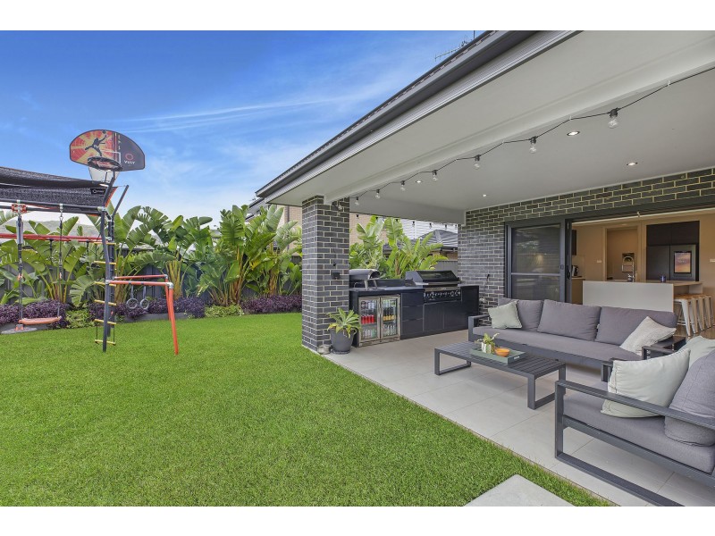 38 Mistview Circuit, Forresters Beach NSW 2260