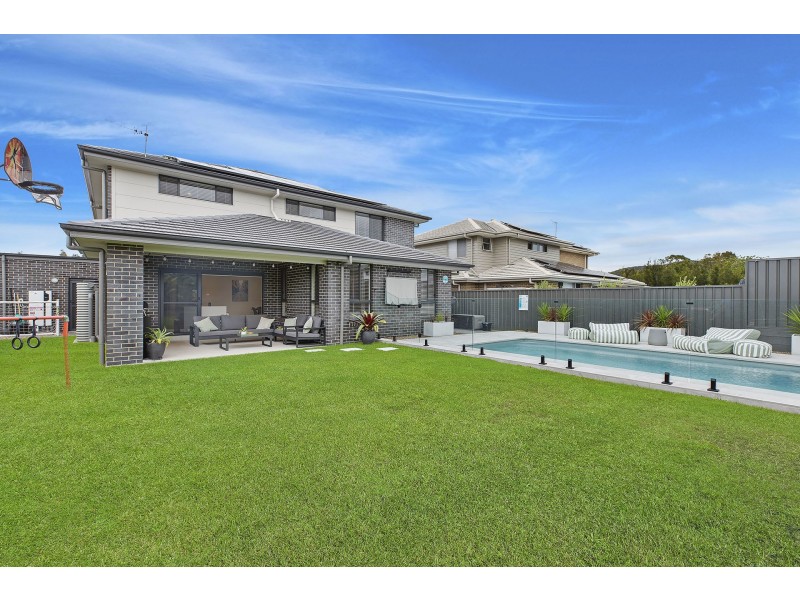 38 Mistview Circuit, Forresters Beach NSW 2260