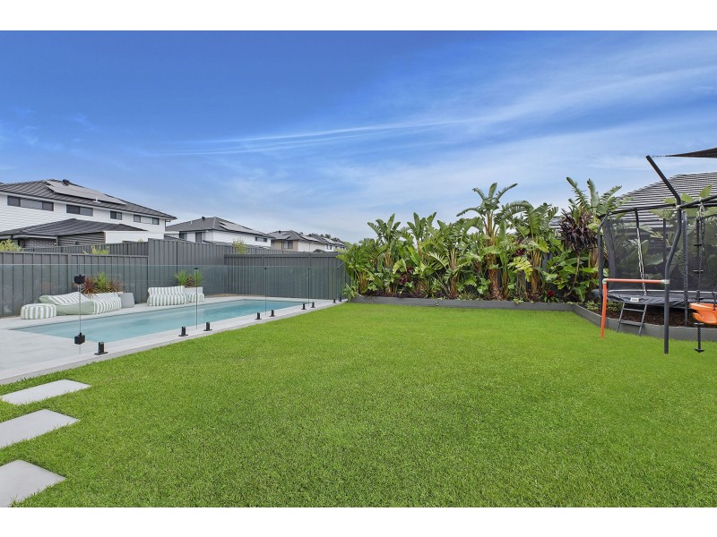 38 Mistview Circuit, Forresters Beach NSW 2260