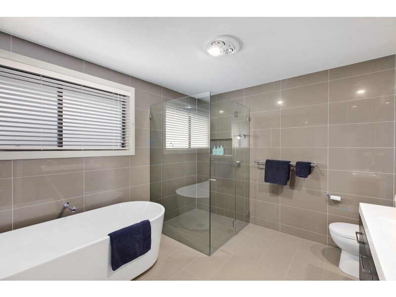 38 Mistview Circuit, Forresters Beach NSW 2260