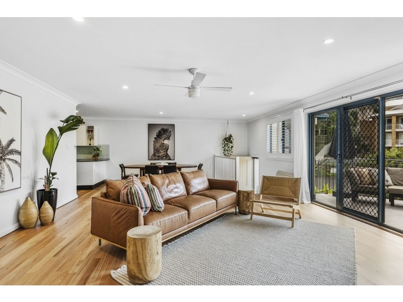 2/24 Boomerang Road, Terrigal NSW 2260