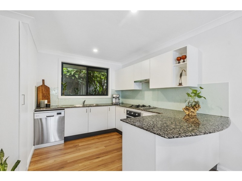 2/24 Boomerang Road, Terrigal NSW 2260