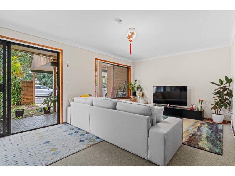 7/15 Kurrawa Avenue, Point Clare NSW 2250