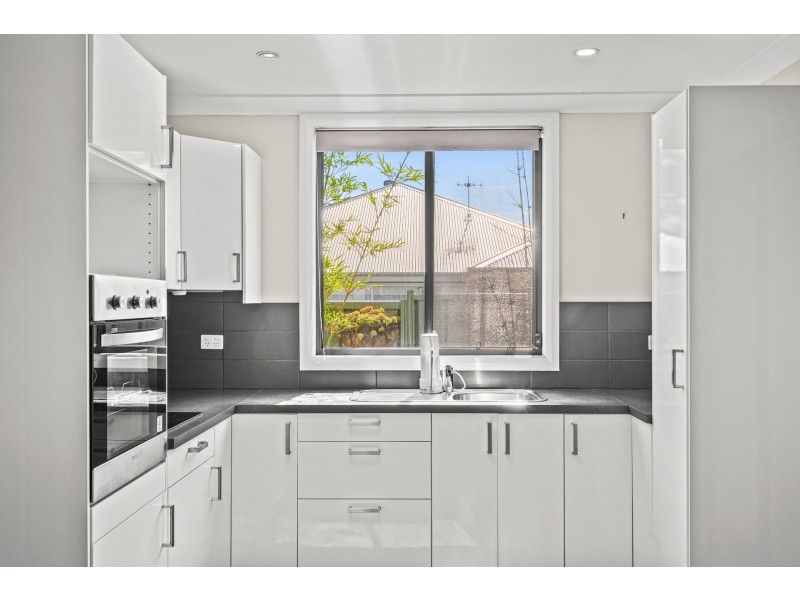 7a Waratah Street, Bateau Bay NSW 2261