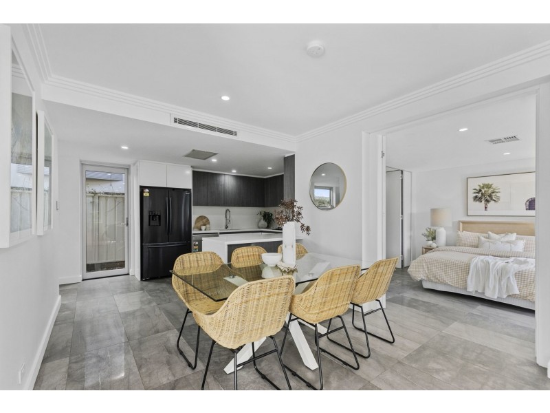 2/242 Terrigal Drive, Terrigal NSW 2260