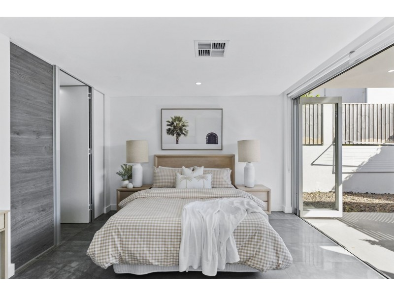 2/242 Terrigal Drive, Terrigal NSW 2260