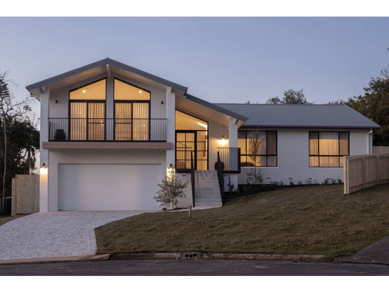 6 Parklands Close, Bateau Bay NSW 2261