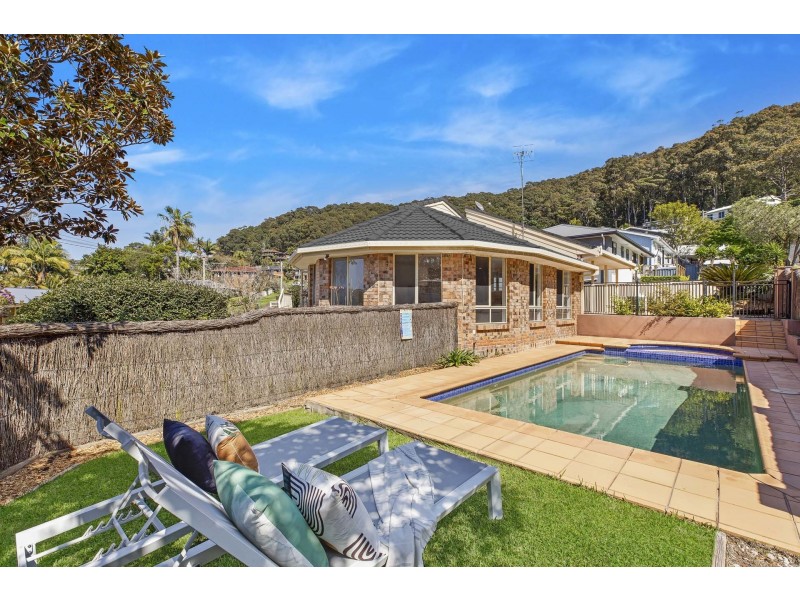 24 Mawarra Road, Wamberal NSW 2260