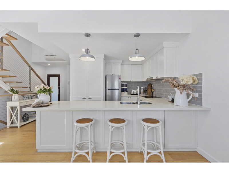 3/6 Ghersi Avenue, Wamberal NSW 2260