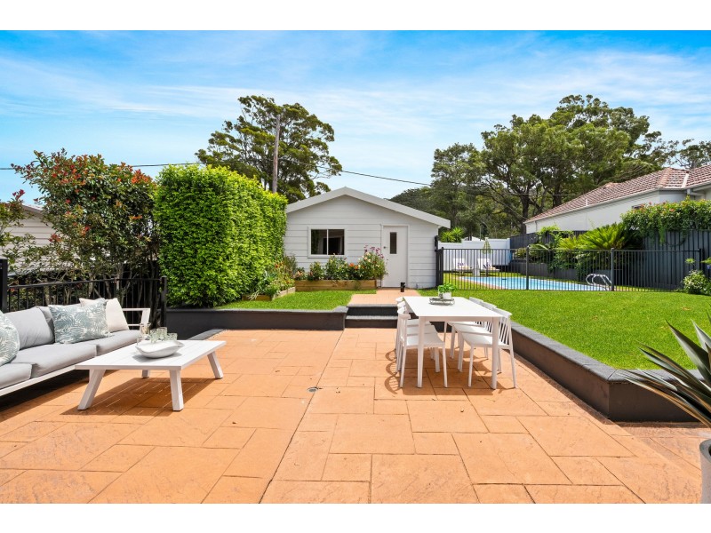 4 Reads Road, Wamberal NSW 2260