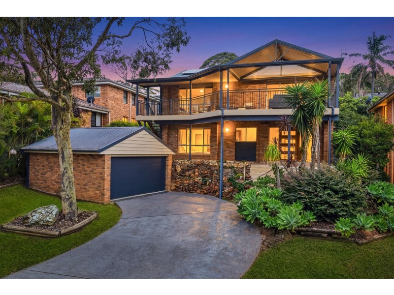 8 Parklands Close, Bateau Bay NSW 2261