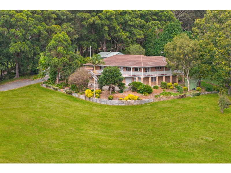 2 Pinaroo Road, Wamberal NSW 2260