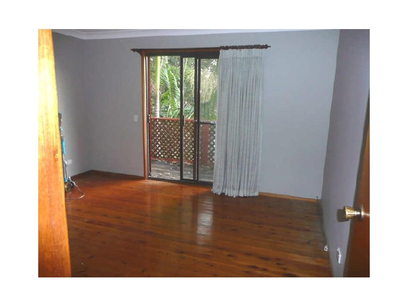 2 Cabbage Tree Avenue, Avoca Beach NSW 2251