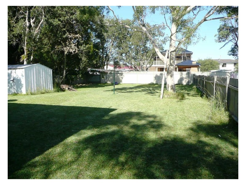 30 Renown Street, Wamberal NSW 2260