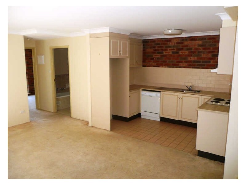 2/24 Painters Lane, Terrigal NSW 2260