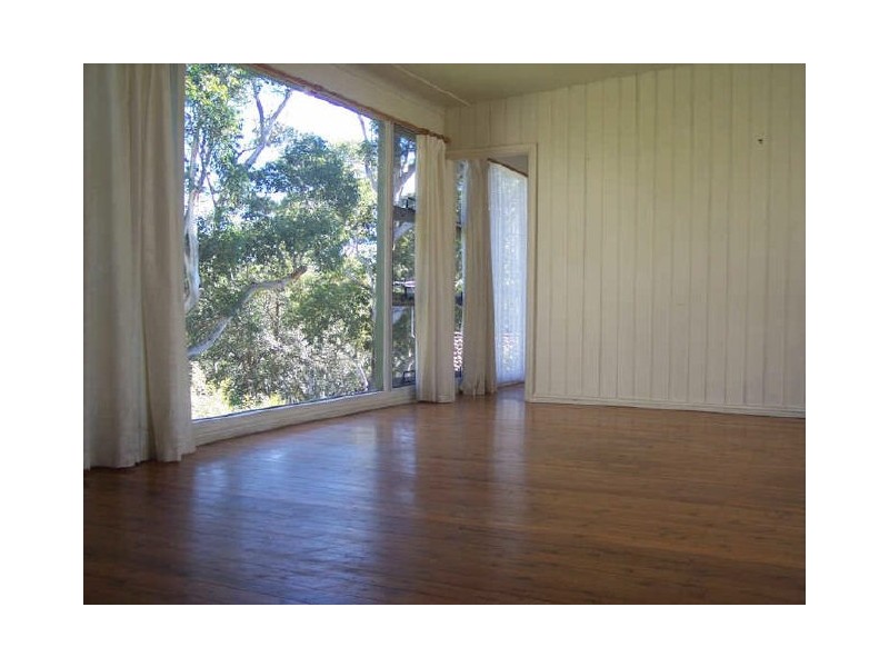 23 Bellevue Crescent, North Avoca NSW 2260