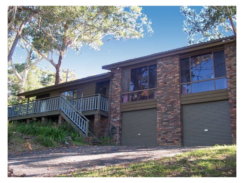 110 Bradleys Road, North Avoca NSW 2260