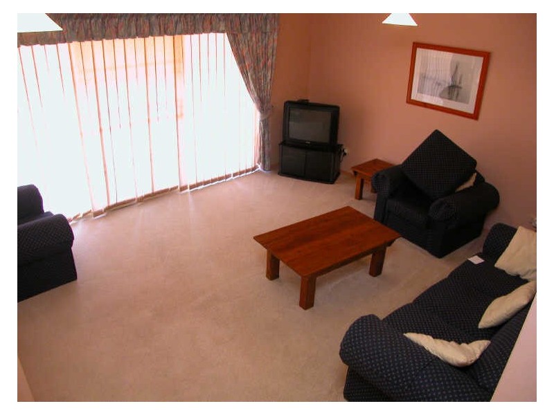 2/10 Whiting Avenue, Terrigal NSW 2260