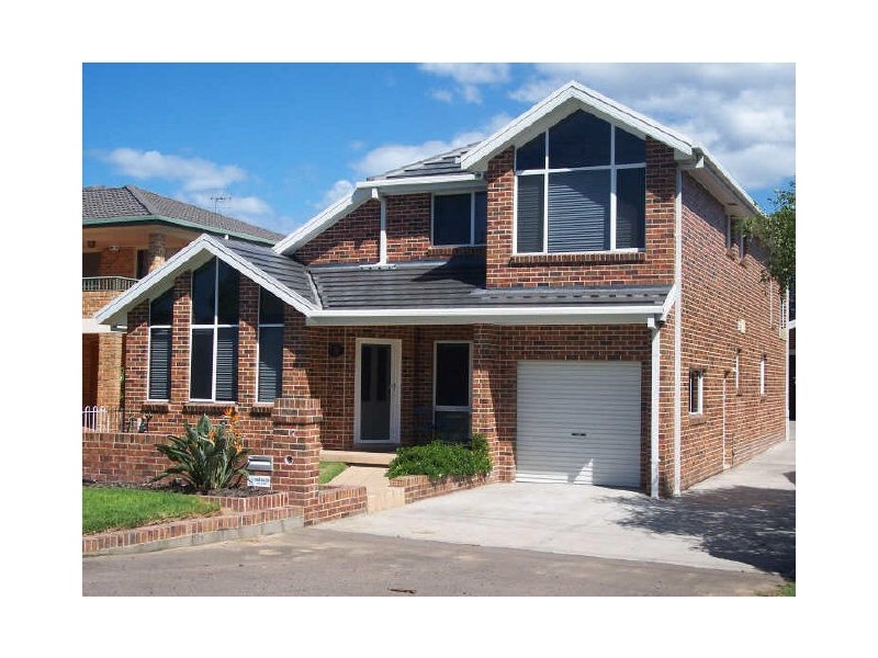 17 View Street, North Avoca NSW 2260