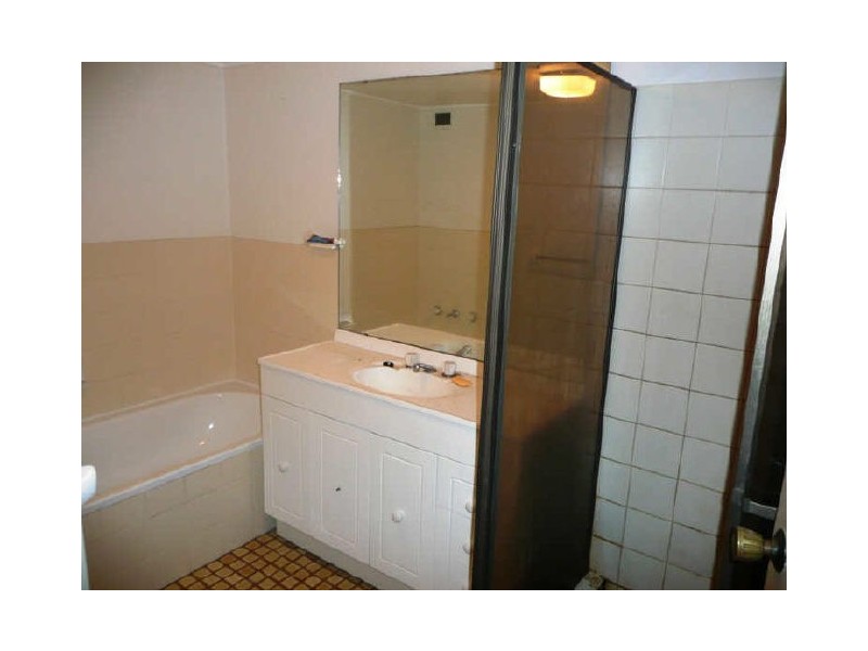 21/3 Joseph Lloyd Cl,, Gosford NSW 2250