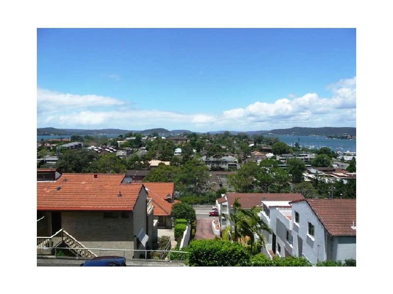 21/3 Joseph Lloyd Cl,, Gosford NSW 2250