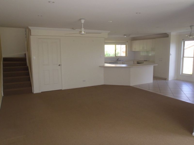 1/12 Dakara Avenue, Erina NSW 2250