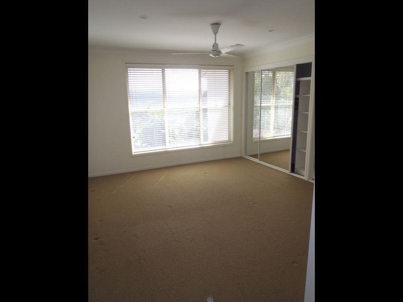 1/12 Dakara Avenue, Erina NSW 2250