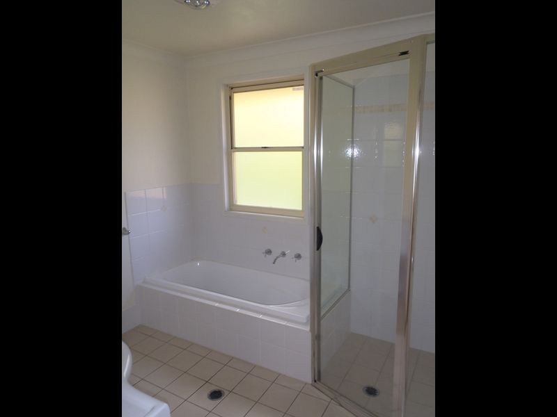 1/12 Dakara Avenue, Erina NSW 2250