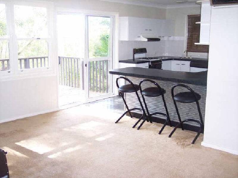 6 Beachcomber Parade, North Avoca NSW 2260