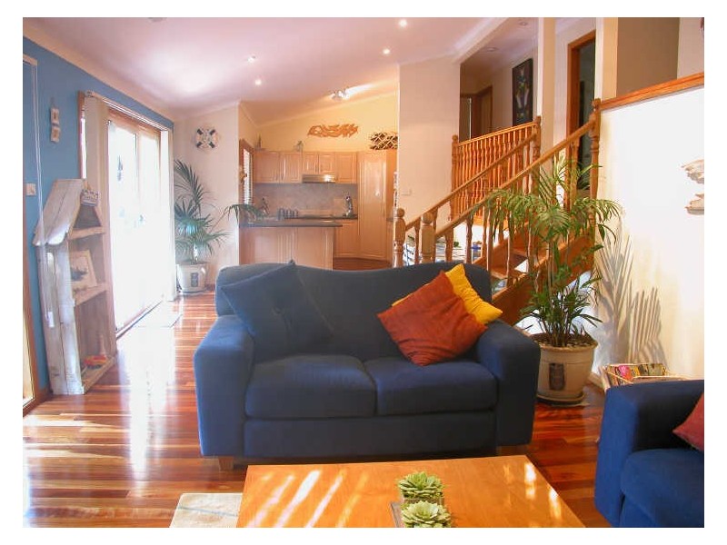 19 Harcourt Place, North Avoca NSW 2260