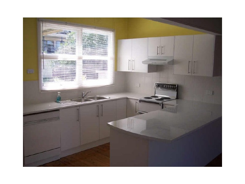 10 Calais Road, Wamberal NSW 2260