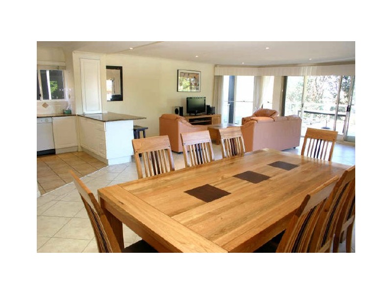 1/5 Dover Road, Wamberal NSW 2260