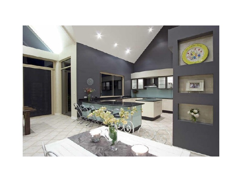 9/73 Wattle Tree Road, Matcham NSW 2250
