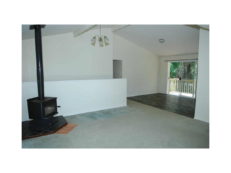 40 Lakeshore Drive, North Avoca NSW 2260