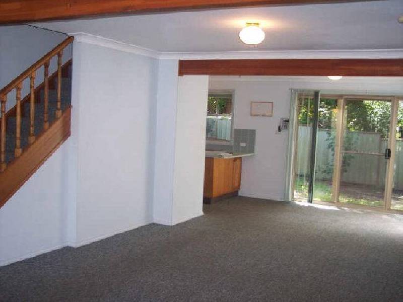 10/8-10 Maralinga Road, Terrigal NSW 2260