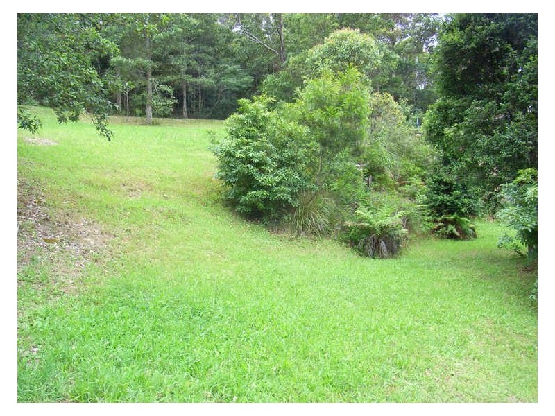 8 Birdland Close, Copacabana NSW 2251