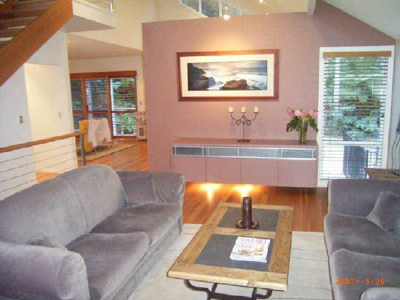 4 Easter Parade, North Avoca NSW 2260