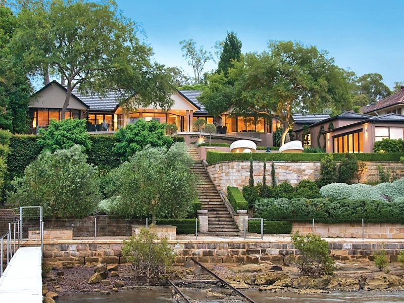 1 Albany Street, Point Frederick NSW 2250