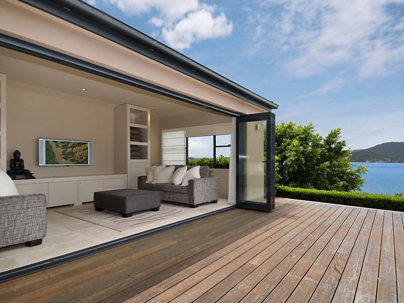 1 Albany Street, Point Frederick NSW 2250