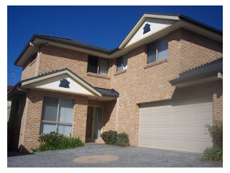 2/10-12 Henley Avenue, Terrigal NSW 2260