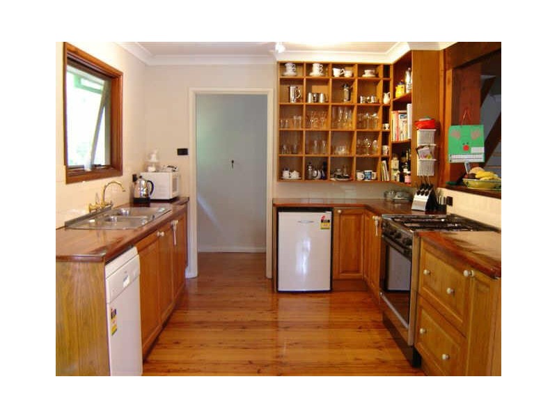 230 Oak Road, Matcham NSW 2250