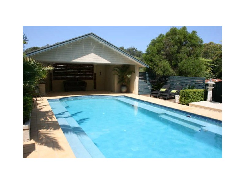 126 The Round Drive, Avoca Beach NSW 2251