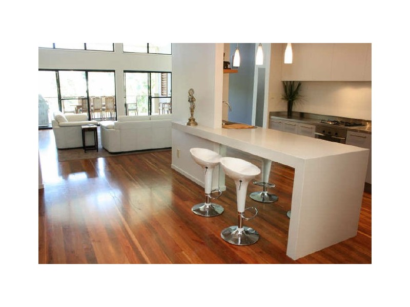 126 The Round Drive, Avoca Beach NSW 2251