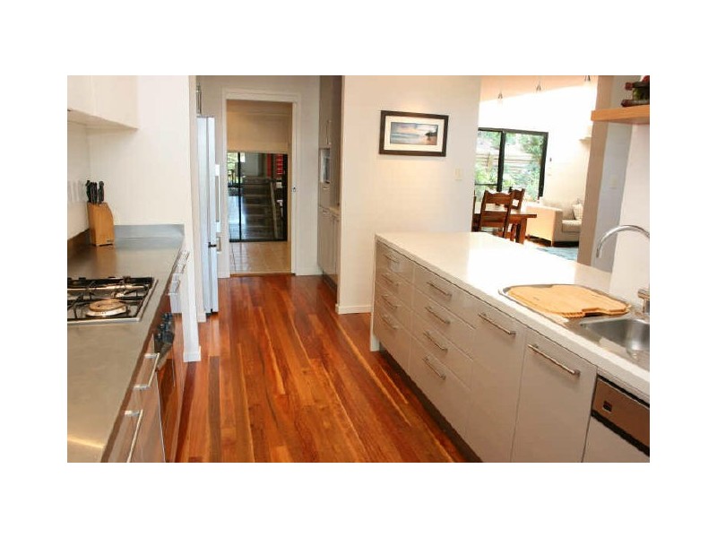 126 The Round Drive, Avoca Beach NSW 2251