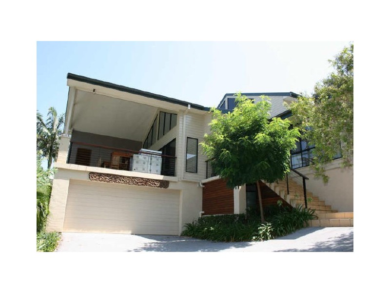 126 The Round Drive, Avoca Beach NSW 2251
