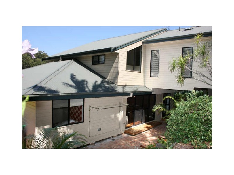 126 The Round Drive, Avoca Beach NSW 2251