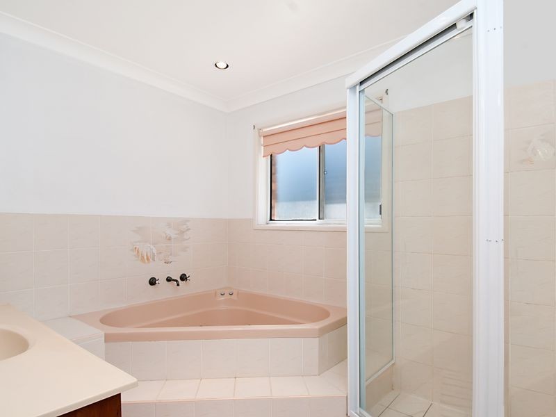 65 Lowanna Avenue, Forresters Beach NSW 2260