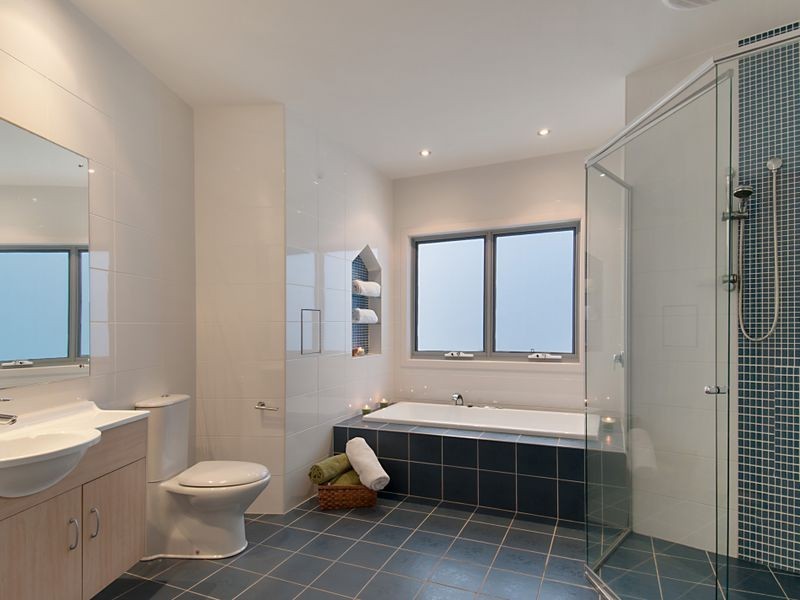 29 Lake Street, North Avoca NSW 2260